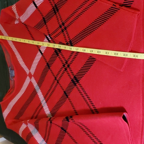 Sweater - Picture 4 of 4